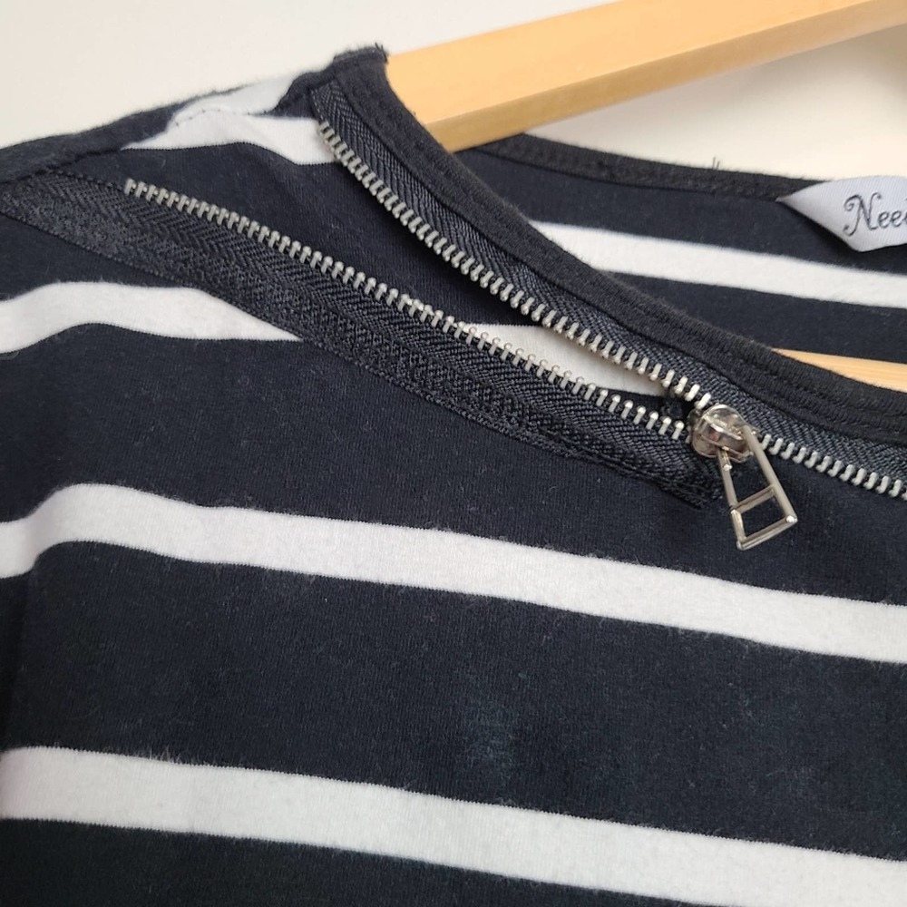 NEEDLE & THREADS| STRIPE BLOUSE W/ZIPPER DETAILS | SIZE XL - Picture 5 of 13
